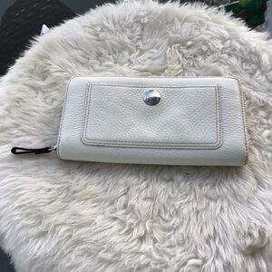 Coach Pebble Grained Long Zip Around Wallet in Creamy White with Blue Leather